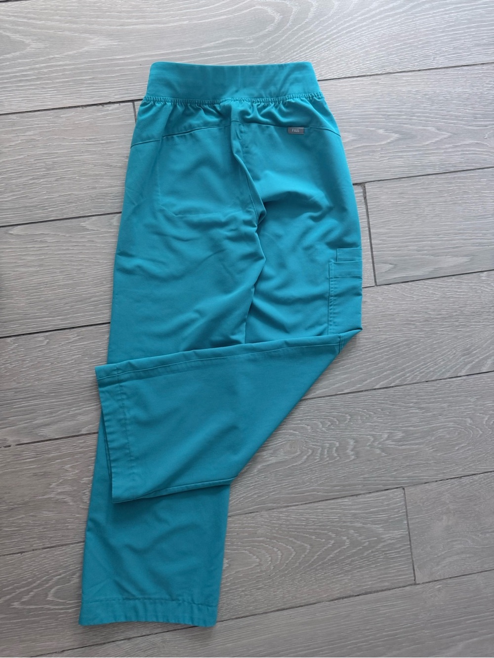 Figs teal scrub pants XS- petite Isabella wide leg - Picture 3 of 6